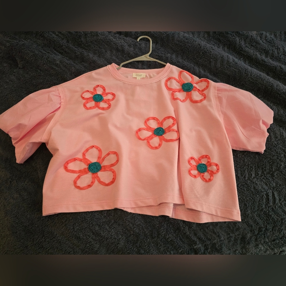 Pink flower top